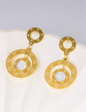 Load image into Gallery viewer, Stainless steel - Earrings gold circles with white zircon
