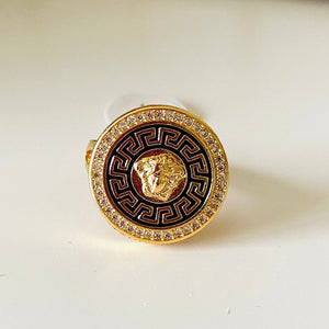 Ring size 7/9 - circle lion black