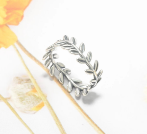 Ring _ silver risha