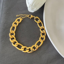 Load image into Gallery viewer, Bracelet - Stainless steel gold chain
