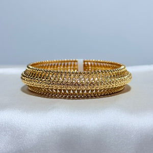 Bracelet - wide queen bangle