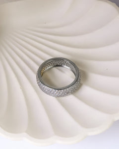 Ring - ring size 7/8/9 Silver zircon