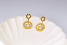 Load image into Gallery viewer, Stainless steel - Earrings gold circles with white zircon
