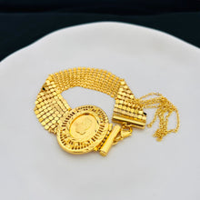 Load image into Gallery viewer, Bracelet - Simple gold Soft chain lira
