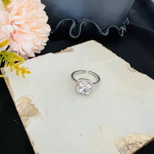 Load image into Gallery viewer, Ring - ring free size big zircon stone
