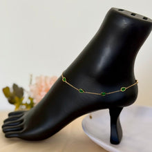 Load image into Gallery viewer, Anklet - stainless steel green stones
