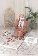 Load image into Gallery viewer, Prayer Set - brown Abaya
