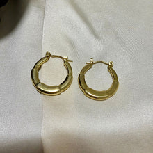 Load image into Gallery viewer, Stainless steel - Earrings gold irregular hoop
