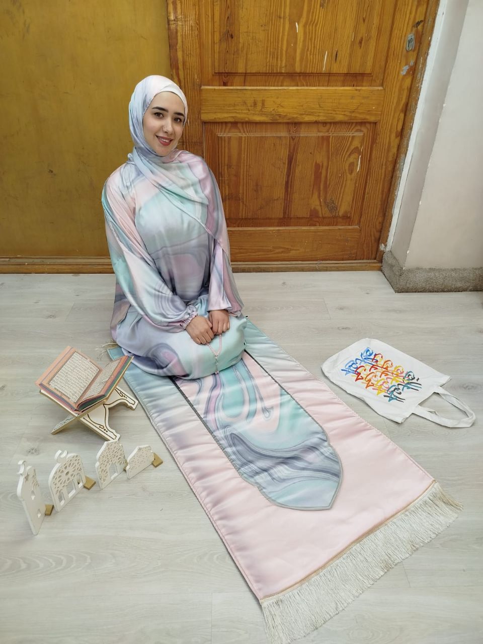 Prayer Set - Soft pastel colours satin