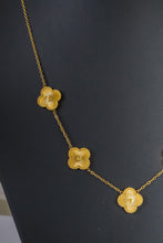 Load image into Gallery viewer, Stainless Steel- 5 flowers color Gold Necklace
