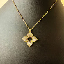 Load image into Gallery viewer, Necklace - Stainless steel white zircon flower
