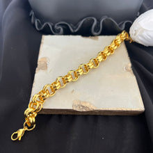 Load image into Gallery viewer, Bracelet - Stainless steel chain gold shape
