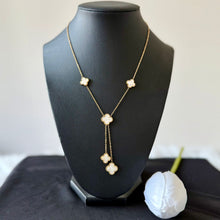 Load image into Gallery viewer, Necklace - stainless steel White clovers chain
