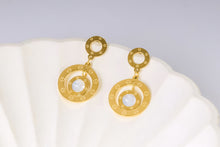 Load image into Gallery viewer, Stainless steel - Earrings gold circles with white zircon
