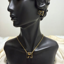 Load image into Gallery viewer, Set - 2 pieces necklace and earrings stainless steel black circle letter
