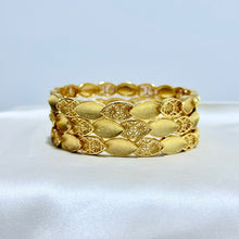 Load image into Gallery viewer, Sets - 3 gold plated trendy bangles
